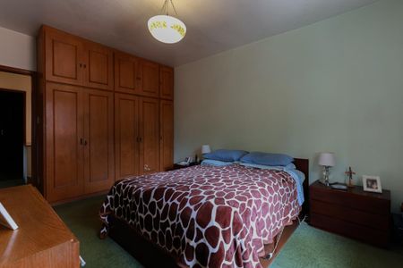 Casa à venda com 237m², 4 quartos e 3 vagas Casa à venda com 237m², 4 quartos e 3 vagasSuíte 1