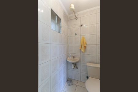 Casa à venda com 237m², 4 quartos e 3 vagas Casa à venda com 237m², 4 quartos e 3 vagasBanheiro de serviço