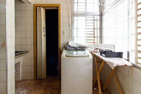 Apartamento para alugar com 130m², 3 quartos e 1 vagaÁrea de Serviço