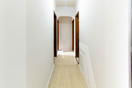 Corredor de apartamento à venda com 3 quartos, 130m² em Água Branca, São Paulo