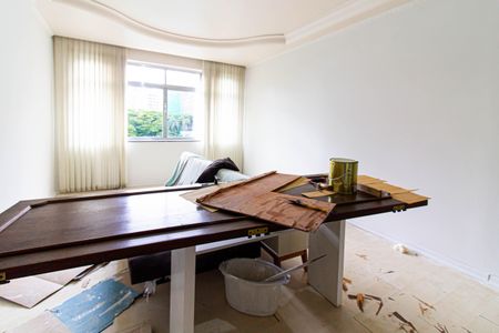 Sala de apartamento à venda com 3 quartos, 130m² em Água Branca, São Paulo