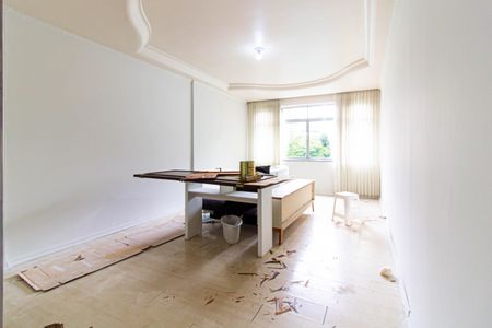 Sala de apartamento à venda com 3 quartos, 130m² em Água Branca, São Paulo