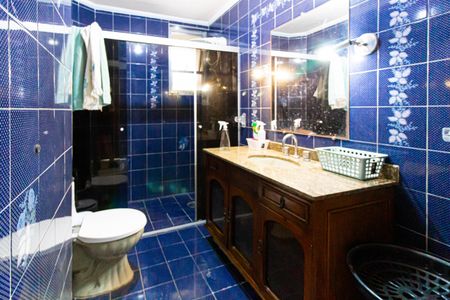 Banheiro de apartamento à venda com 3 quartos, 130m² em Água Branca, São Paulo