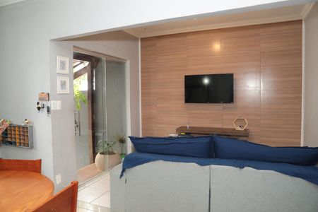 Casa à venda com 70m², 1 quarto e 1 vagaDetalhe Sala