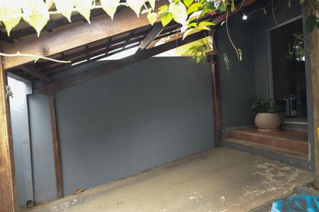 Garagem detalhe de casa à venda com 1 quarto, 70m² em Santa Amelia, Belo Horizonte