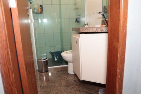 Casa à venda com 70m², 1 quarto e 1 vagaDetalhe do banheiro