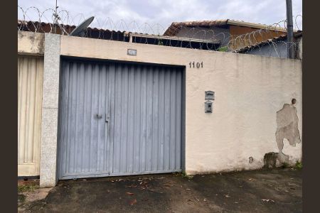 Fachada de casa à venda com 1 quarto, 70m² em Santa Amelia, Belo Horizonte