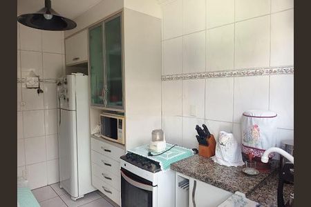Casa à venda com 2 quartos, 141m² em Quitaúna, Osasco