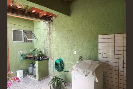 Casa à venda com 2 quartos, 141m² em Quitaúna, Osasco