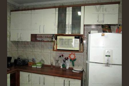 Casa à venda com 3 quartos, 110m² em Vila Yolanda, Osasco