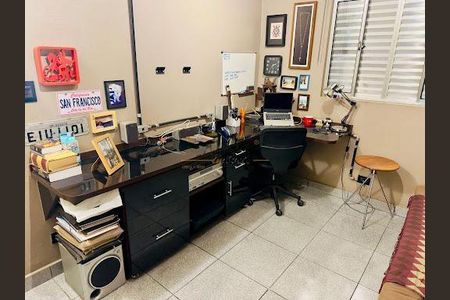 Casa à venda com 3 quartos, 200m² em Jardim Alvorada, Osasco