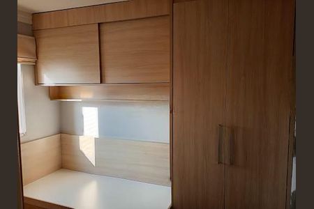 Apartamento à venda com 3 quartos, 59m² em Km 18, Osasco