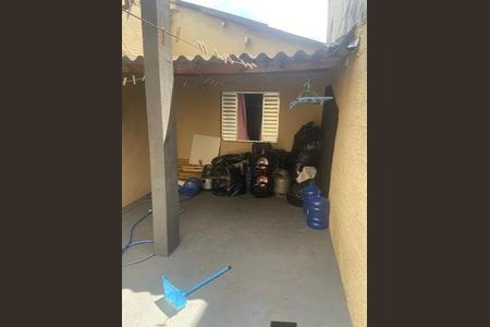 Casa à venda com 260m², 2 quartos e 2 vagas