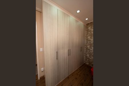 Apartamento para alugar com 76m², 2 quartos e 1 vagaQuarto