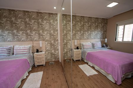 Suite de apartamento para alugar com 2 quartos, 76m² em Jardim Tupanci, Barueri