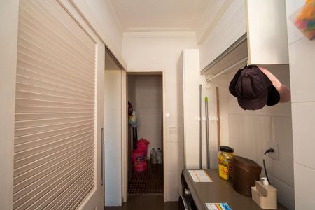 Apartamento para alugar com 76m², 2 quartos e 1 vagaÁrea de Serviço