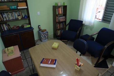 Casa à venda com 5 quartos, 254m² em Centro, Osasco