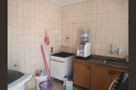 Casa à venda com 3 quartos, 148m² em Km 18, Osasco