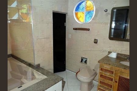 Casa à venda com 160m², 3 quartos e 2 vagas