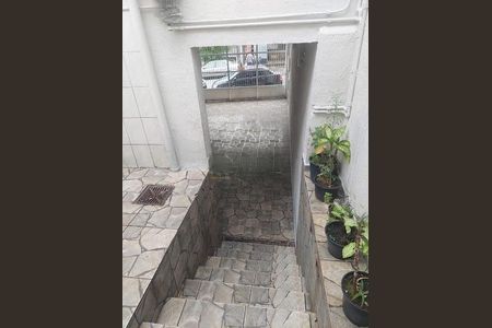 Casa à venda com 4 quartos, 145m² em Km 18, Osasco