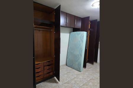 Casa à venda com 2 quartos, 189m² em Cipava, Osasco