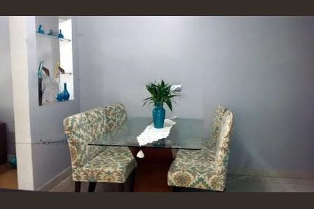 Casa à venda com 3 quartos, 200m² em Quitaúna, Osasco