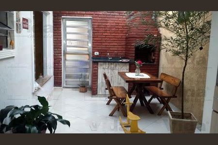 Casa à venda com 3 quartos, 200m² em Quitaúna, Osasco
