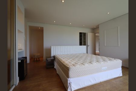 Apartamento à venda com 340m², 3 quartos e 4 vagasSuíte 1