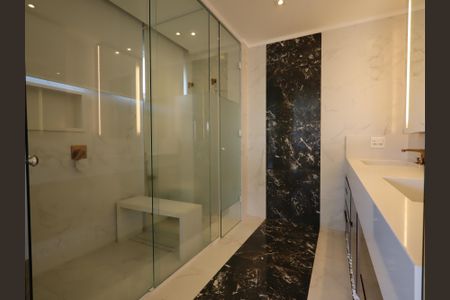 Apartamento à venda com 340m², 3 quartos e 4 vagasBanheiro da Suíte 1