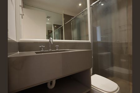 Apartamento à venda com 340m², 3 quartos e 4 vagasBanheiro da Suíte 2