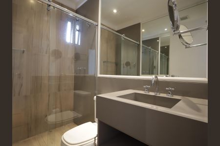 Apartamento à venda com 340m², 3 quartos e 4 vagasBanheiro da Suíte 3