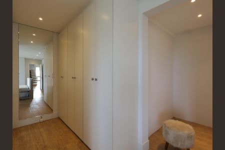 Apartamento à venda com 340m², 3 quartos e 4 vagasCloset da suíte 1