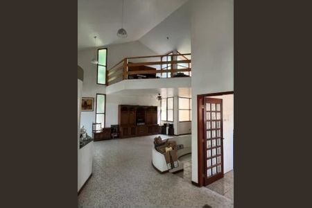 Casa à venda com 477m², 4 quartos e 4 vagas