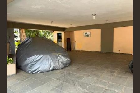 Casa à venda com 477m², 4 quartos e 4 vagas