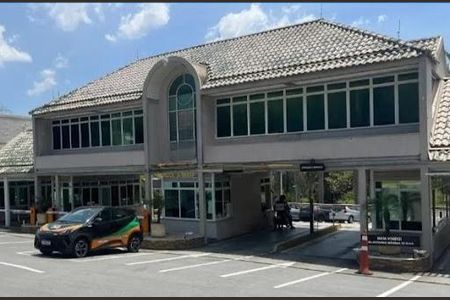 Casa à venda com 477m², 4 quartos e 4 vagas