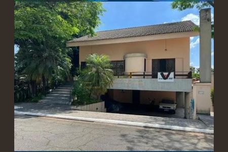 Casa à venda com 477m², 4 quartos e 4 vagas