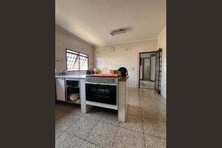 Casa à venda com 477m², 4 quartos e 4 vagas