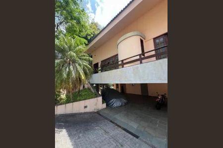 Casa à venda com 477m², 4 quartos e 4 vagas