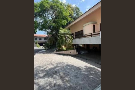Casa à venda com 477m², 4 quartos e 4 vagas