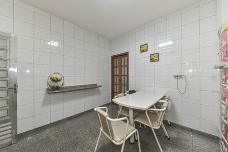 Casa à venda com 80m², 3 quartos e 2 vagasCozinha