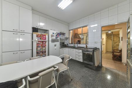 Casa à venda com 80m², 3 quartos e 2 vagasCozinha