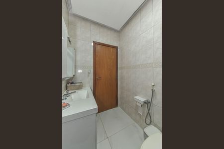 Casa à venda com 80m², 3 quartos e 2 vagasBanheiro da Suíte 2