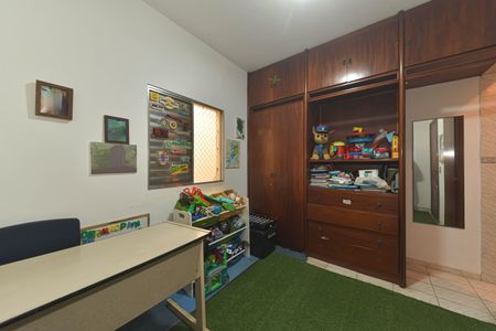 Casa à venda com 80m², 3 quartos e 2 vagasSuíte 3