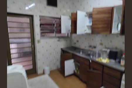 Casa à venda com 3 quartos, 323m² em Centro, Osasco