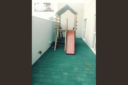 Apartamento à venda com 2 quartos, 44m² em Km 18, Osasco