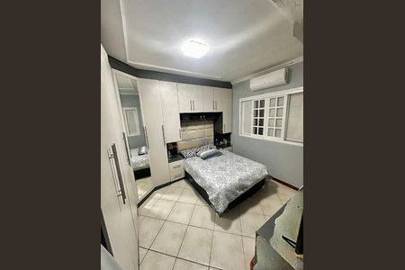 Casa à venda com 2 quartos, 129m² em São Pedro, Osasco