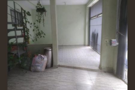 Casa à venda com 3 quartos, 150m² em Pestana, Osasco