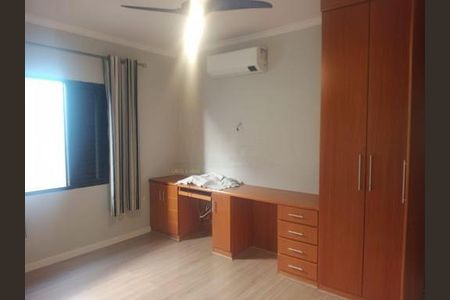 Casa à venda com 2 quartos, 135m² em Quitaúna, Osasco