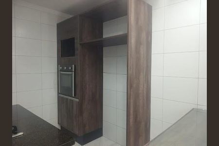 Casa à venda com 2 quartos, 135m² em Quitaúna, Osasco