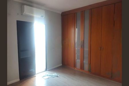 Casa à venda com 2 quartos, 135m² em Quitaúna, Osasco